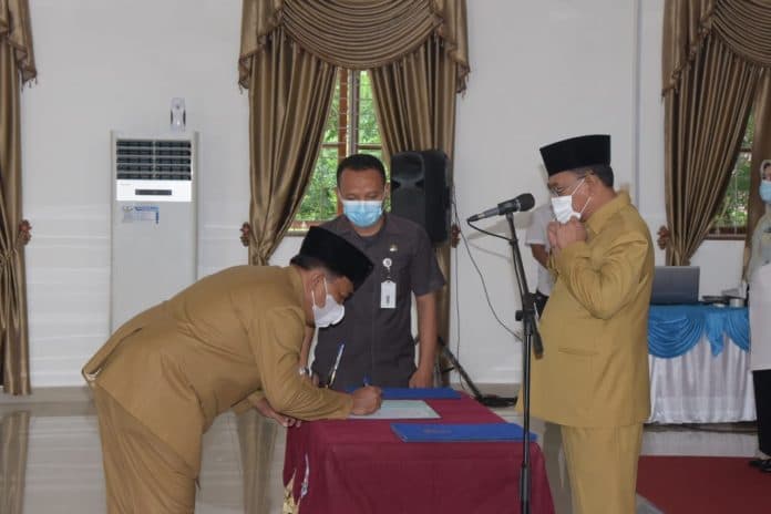 bupati_deli_serdang_lantik_suryadi_aritonang_jadi_kadishub