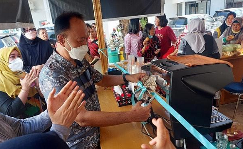 dinas_kesehatan_sumut_bangun_kantin_representatif_di_area_kantor