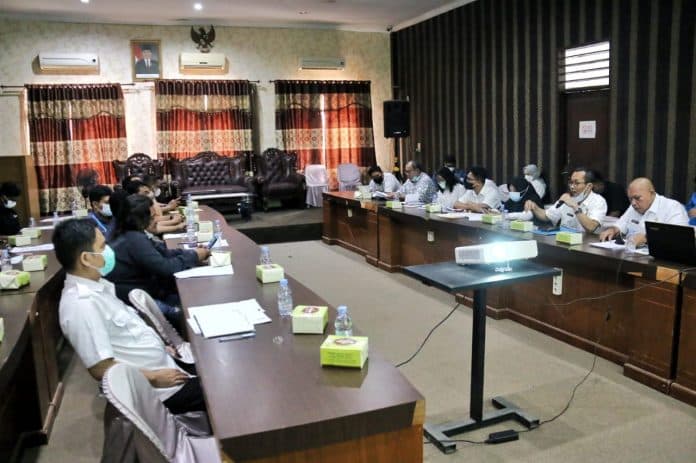 dinas_kominfo_medan_imbau_pemilik_menara_telekomunikasi_agar_mengurus_izin