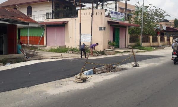 dinas_pupr_siantar_optimis_pengerjaan_proyek_tak_lewat_tahun_ini_alasannya