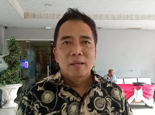 dprd_minta_pemko_bongkar_pagar_gang_umum_di_jalan_perdana_medan