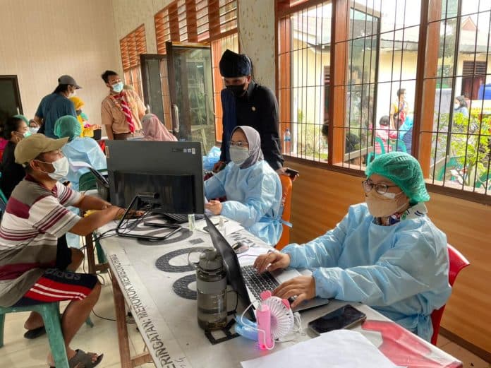 dukung_program_pemerintah_medan_johor_gelar_vaksin_jempol