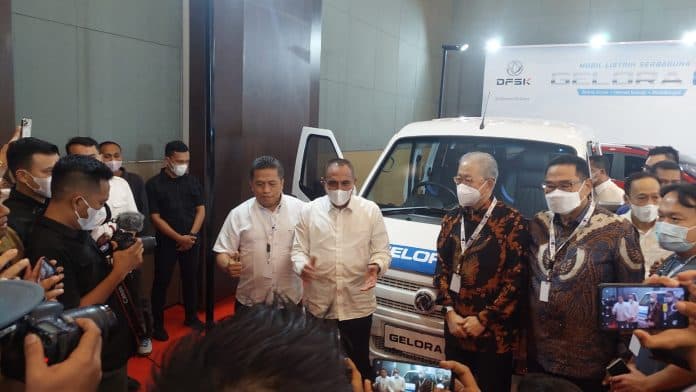 edy_rahmayadi_siapkan_regulasi_dukung_penggunaan_mobil_listrik_di_sumut
