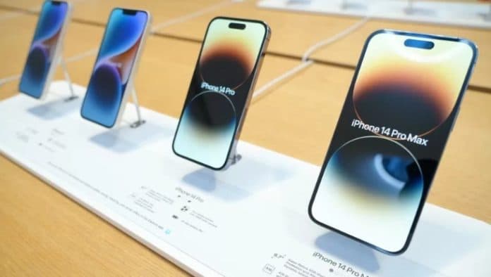foxconn_pembuat_iphone_menawarkan_pembayaran_untuk_mencari_pekerja_baru