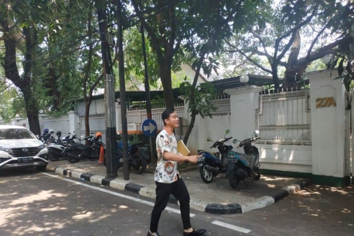 gibran_maju_pilkada_hasto_tak_ada_perlakuan_khusus