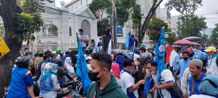 gubsu_didesak_gunakan_hak_diskresi_dalam_penentuan_upah_buruh