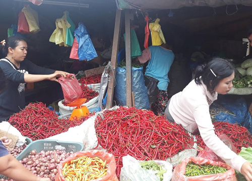 harga_cabai_merah_di_medan_bertahan_mahal_rp86000kg