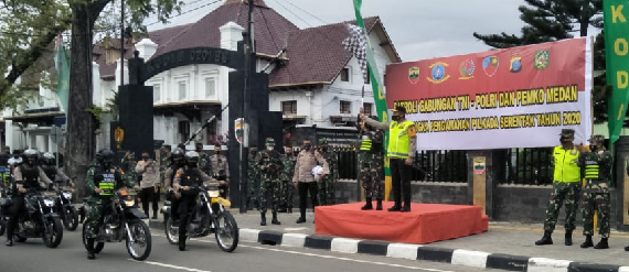 jelang_pilkada_kota_medan_tni_dan_polri_patroli_skala_besar