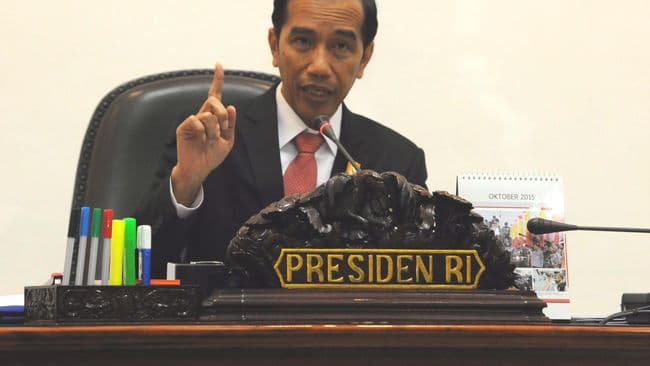jokowi_bantuan_untuk_umkm_cepat_eksekusi_jangan_menunggu_tutup