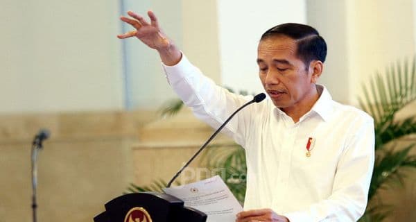 jokowi_tegaskan_negara_kerahkan_segala_upaya_mencari_kri_nanggala_402