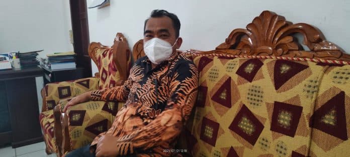 kadisdik_dairi_sekolah_bebas_pilih_penyedia_barang