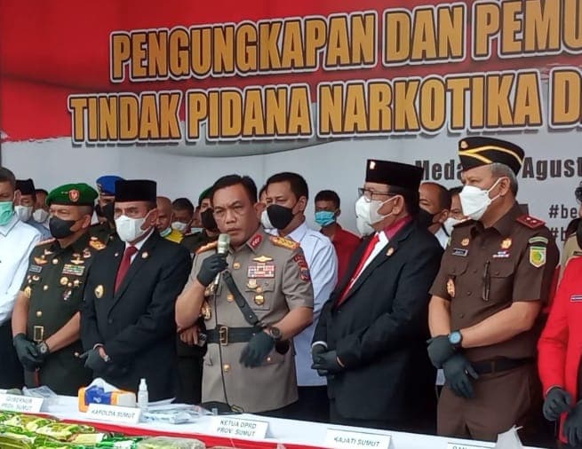 kapoldasu_gerah_judi_online_marak_di_sumut_cek_saya_terima_uang_judi_atau_tidak