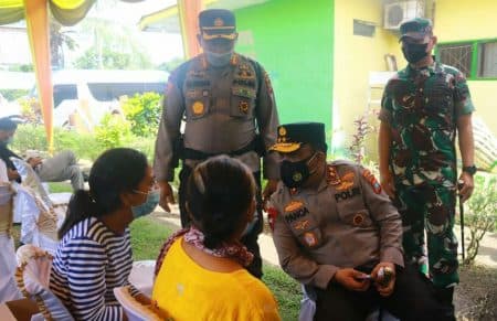 kapoldasu_tinjau_vaksin_serentak_indonesia_di_simalungun