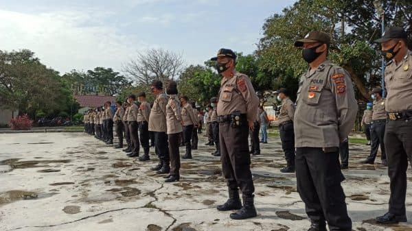 kapolsek_helvetia_pimpin_apel_pasukan_bko_pengamanan_pilkada_2020