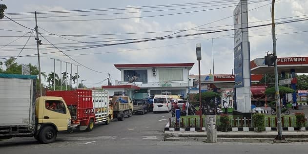 ketua_dprd_sumut_panggil_pertamina_pertanyakan_kelangkaan_bbm