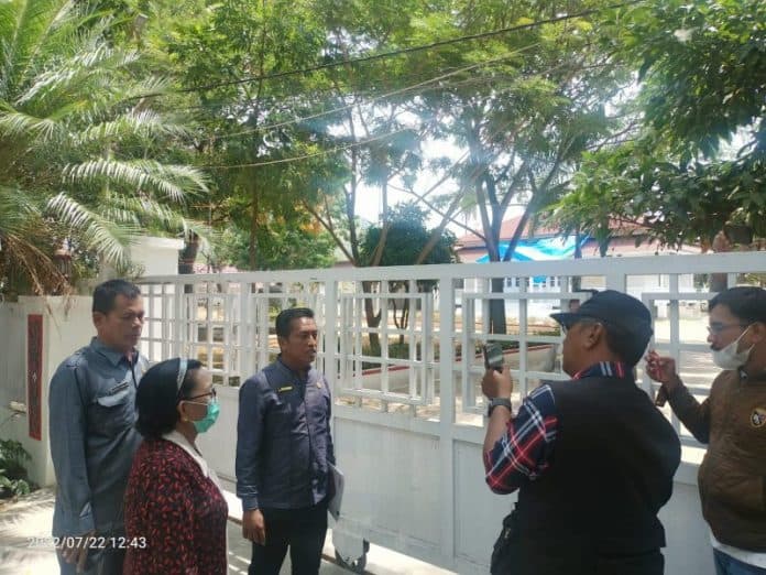 komisi_iii_dprd_samosir_ngaku_dilarang_satpol_pp_monitoring_proyek_di_rumdis_bupati