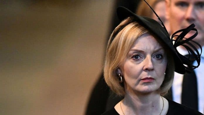 liz_truss_ungkap_alasan_mundur_dari_pm_inggris