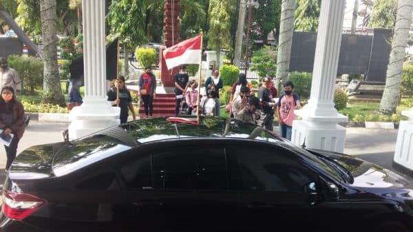 mahasiswa_demo_soroti_buruknya_penanganan_covid_19_di_kota_siantar