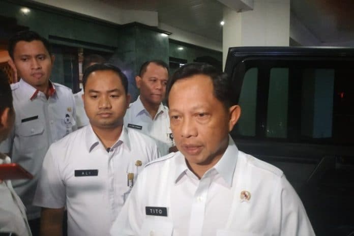 mendagri_tito_perintahkan_pilkades_serentak_ditunda