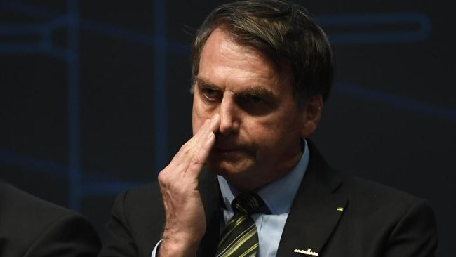 menteri_kesehatan_brazil_mundur_lagi_gerakan_anti_bolsonaro_meningkat