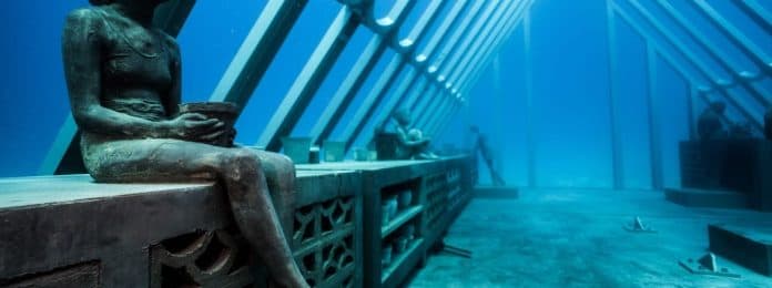 museum_bawah_laut_dibuka_di_dalam_terumbu_karang_terbesar_dunia