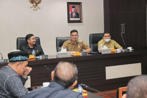 pembangunan_tanggul_rob_di_belawan_butuh_dukungan_dprd_dan_pemprov_sumut