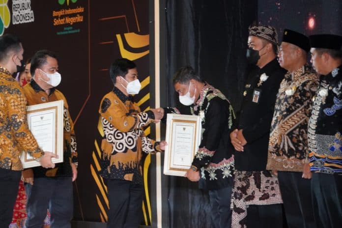 pemkab_deli_serdang_raih_6_penghargaan_dari_kemenkes