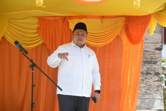 pemkab_tapsel_bagikan_68_ekor_hewan_kurban