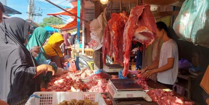 penjualan_daging_di_medan_normal_tak_terpengaruh_pmk