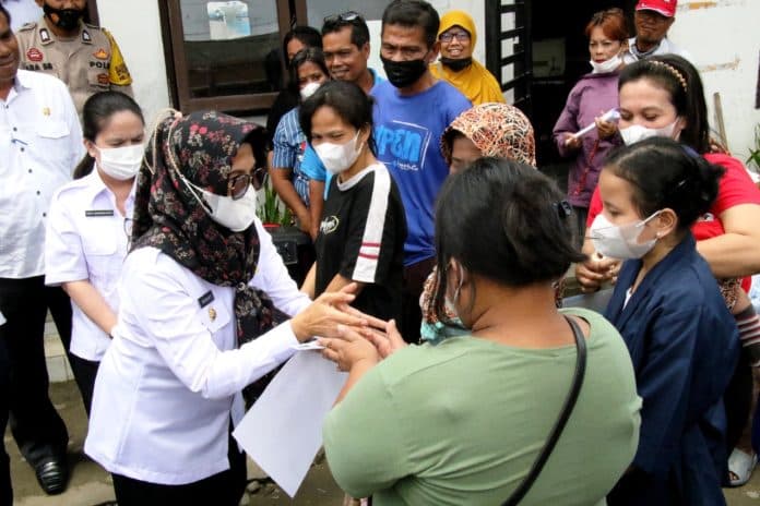 penyaluran_blt_subsidi_bbm_pemko_siantar_monitoring_di_2_kecamatan