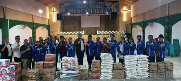 petinggi_bamagnas_pusat_dan_sumut_kunjungi_taput_bantu_korban_gempa_bumi