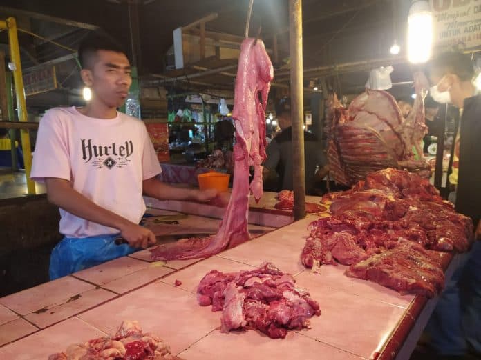 pmk_tak_pengaruhi_penjualan_daging_sapi_di_pasar_tradisional_siantar