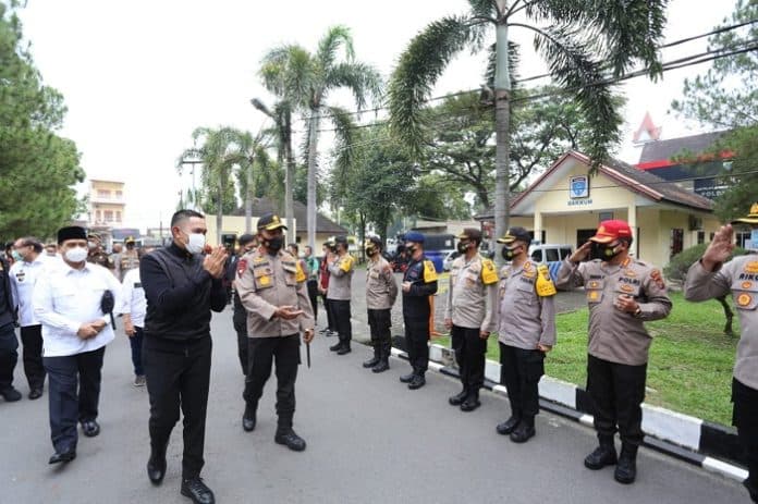 poldasu_sampaikan_persoalan_over_kapasitas_tahanan_kepada_komisi_iii_dpr_ri