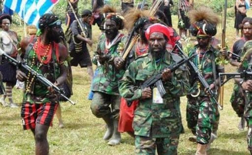 pos_tni_ditembaki_kkb_di_timika_papua
