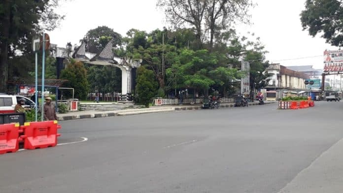 ppkm_siantar_turun_ke_level_2_satgas_hanya_operasikan_2_pos_penyekatan