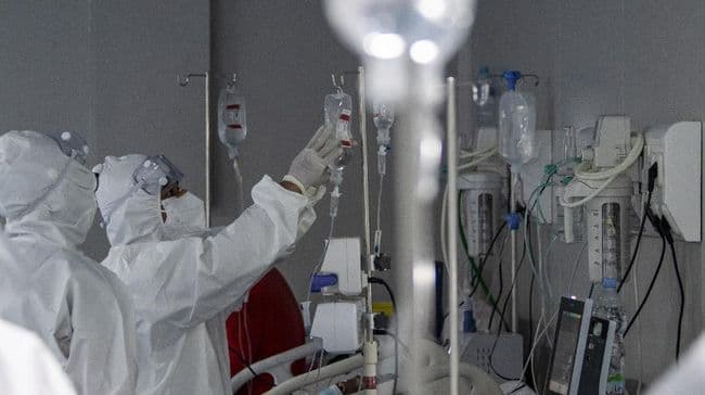 ratusan_nakes_dan_33_dokter_kudus_positif_covid_19