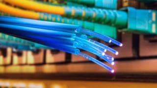 rekor_tercepat_di_dunia_data_internet_dengan_kecepatan_442_tb