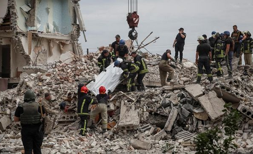 rudal_rusia_hantam_sekolah_dan_apartemen_di_ukraina