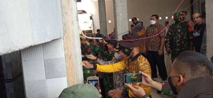 taruna_latsitardanus_ikut_pembangunan_mesjid_at_taufiq