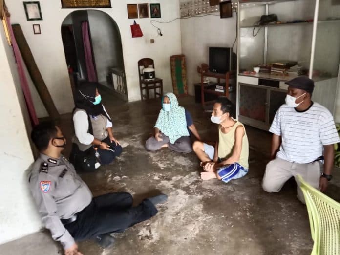 terkonfirmasi_covid_satu_keluarga_lakukan_3_t