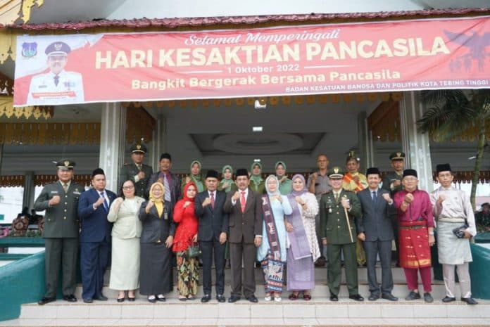 upacara_hari_kesaktian_pancasila_di_tebing_tinggi_dandim_0204ds_mari_bersatu_membangun_bangsa