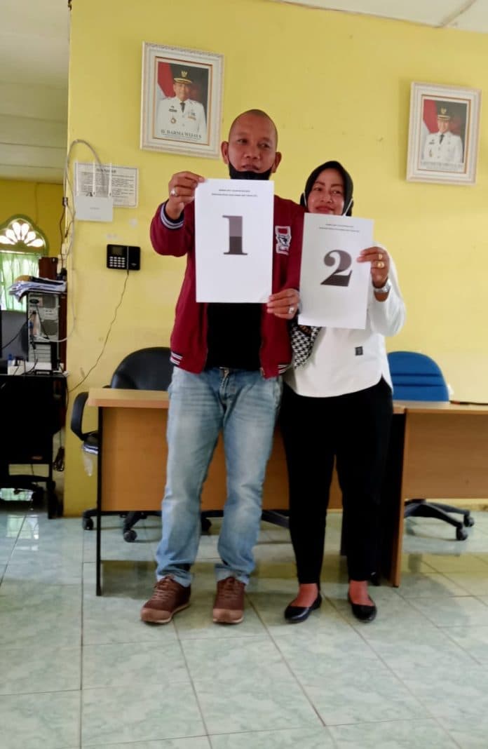 wah_ada_suami_istri_bertarung_di_pilkades