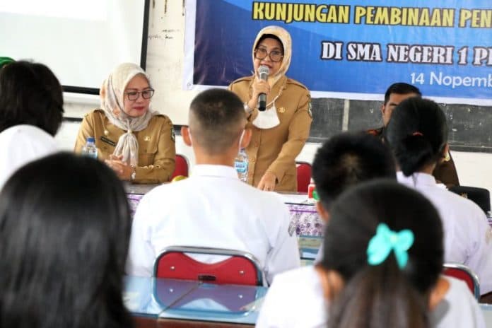 wali_kota_beri_penguatan_ideologi_pancasila_kepada_pelajar_sman_1_siantar