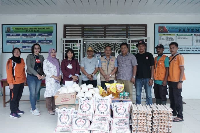 warga_2_kecamatan_terdampak_banjir_di_asahan_terima_bantuan